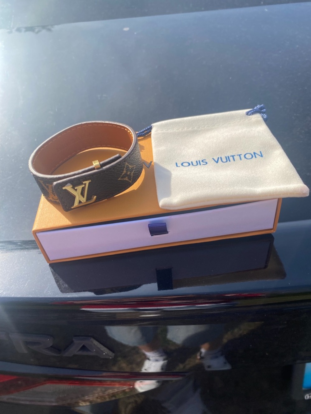 LV SLIM SHADOW BRACELET